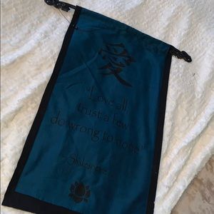 Tapestry for room with quote